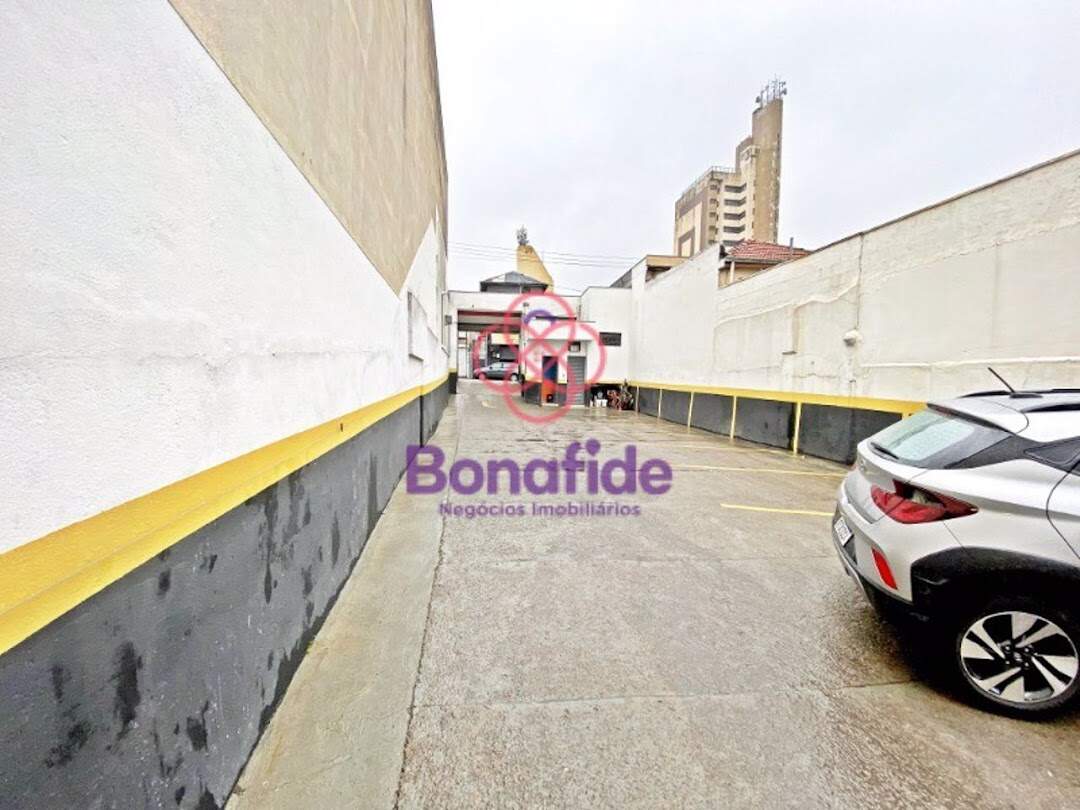 Terreno à venda no Centro: 