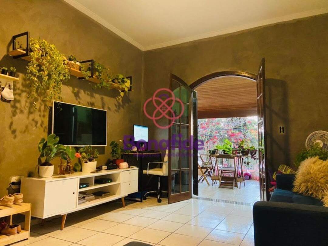 Casa à venda no Jardim Tarumã: 