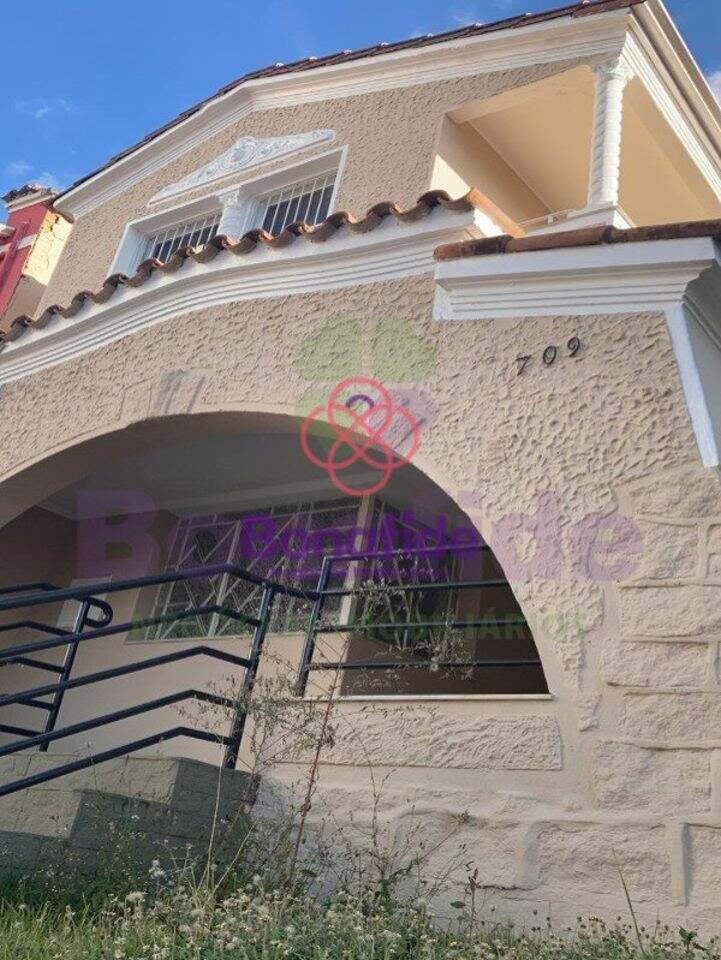 Casa à venda no Centro: 