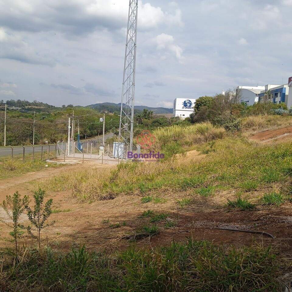 Área à venda no Parque Residencial Eloy Chaves: 