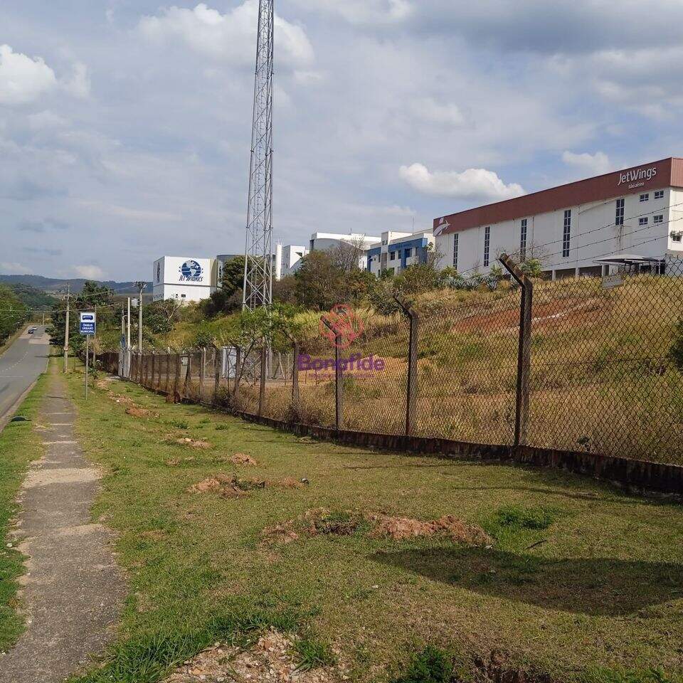 Área à venda no Parque Residencial Eloy Chaves: 