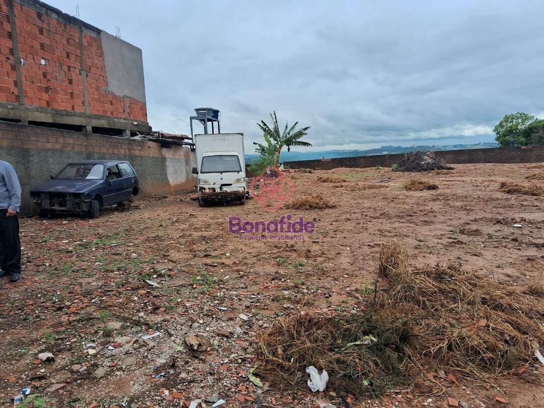 Terreno à venda no Jardim das Tulipas: 