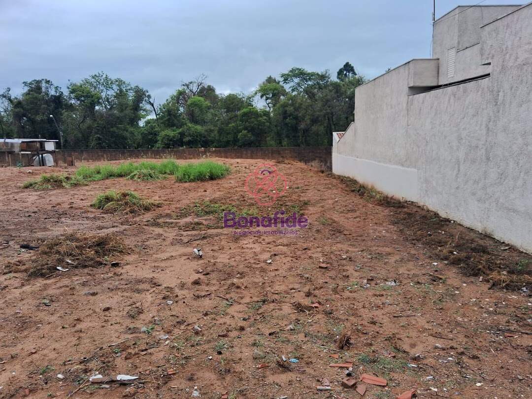 Terreno à venda no Jardim das Tulipas: 