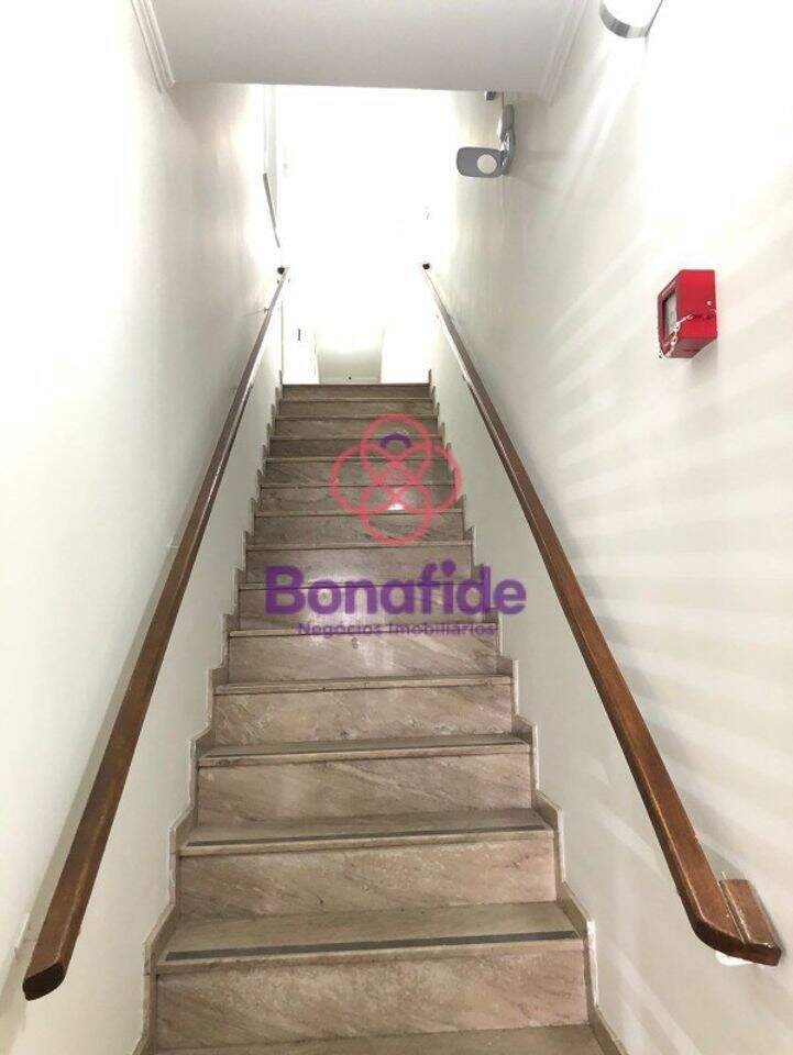 Prédio à venda no Vila Torres Neves: 