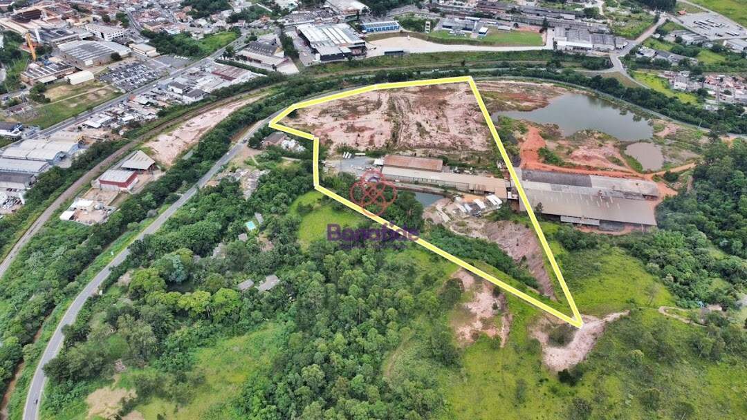 Área à venda no Chácaras Santa Martha: 