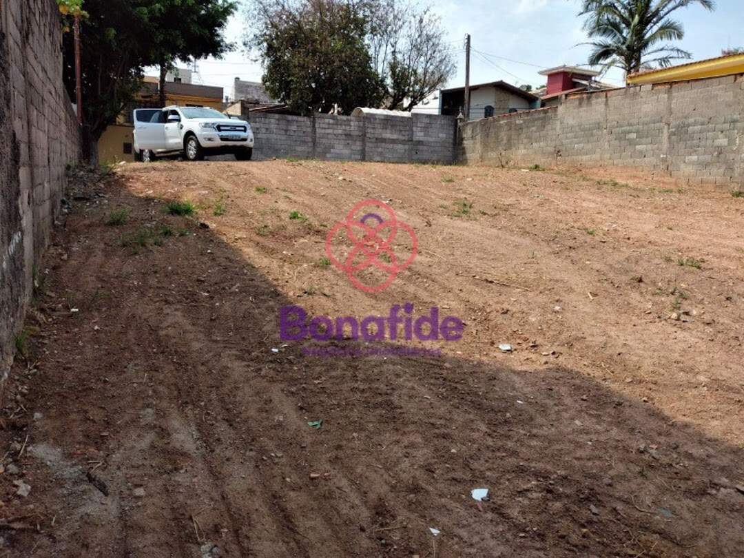 Terreno à venda no Jardim Adélia: 