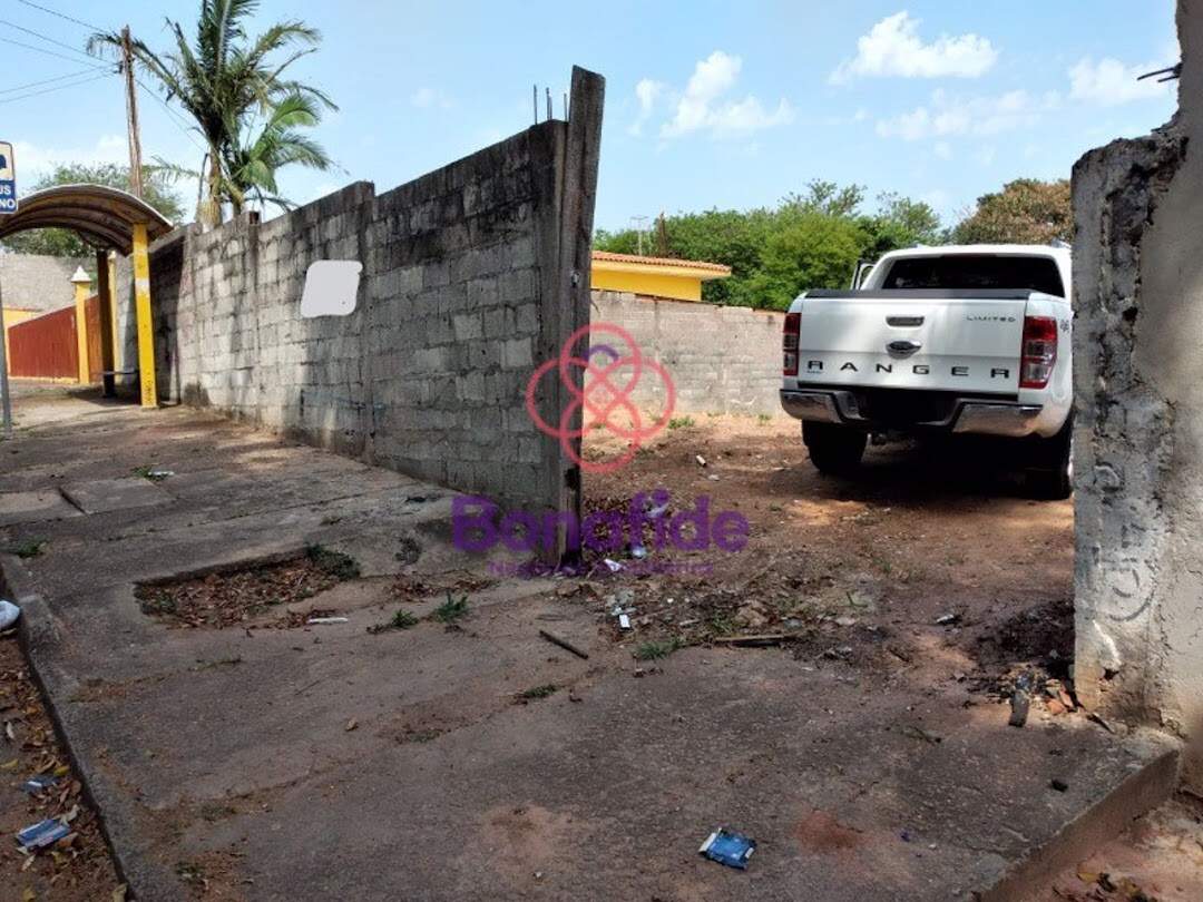 Terreno à venda no Jardim Adélia: 