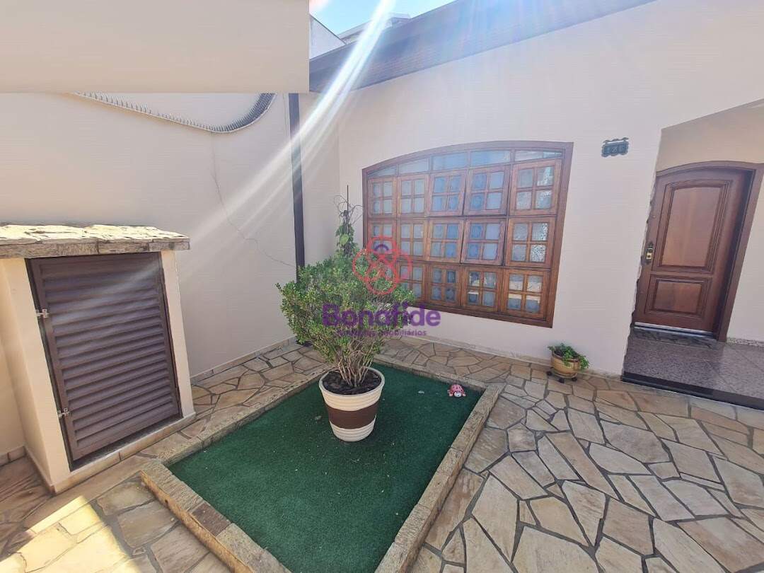 Casa à venda no Jardim Ana Luiza: 