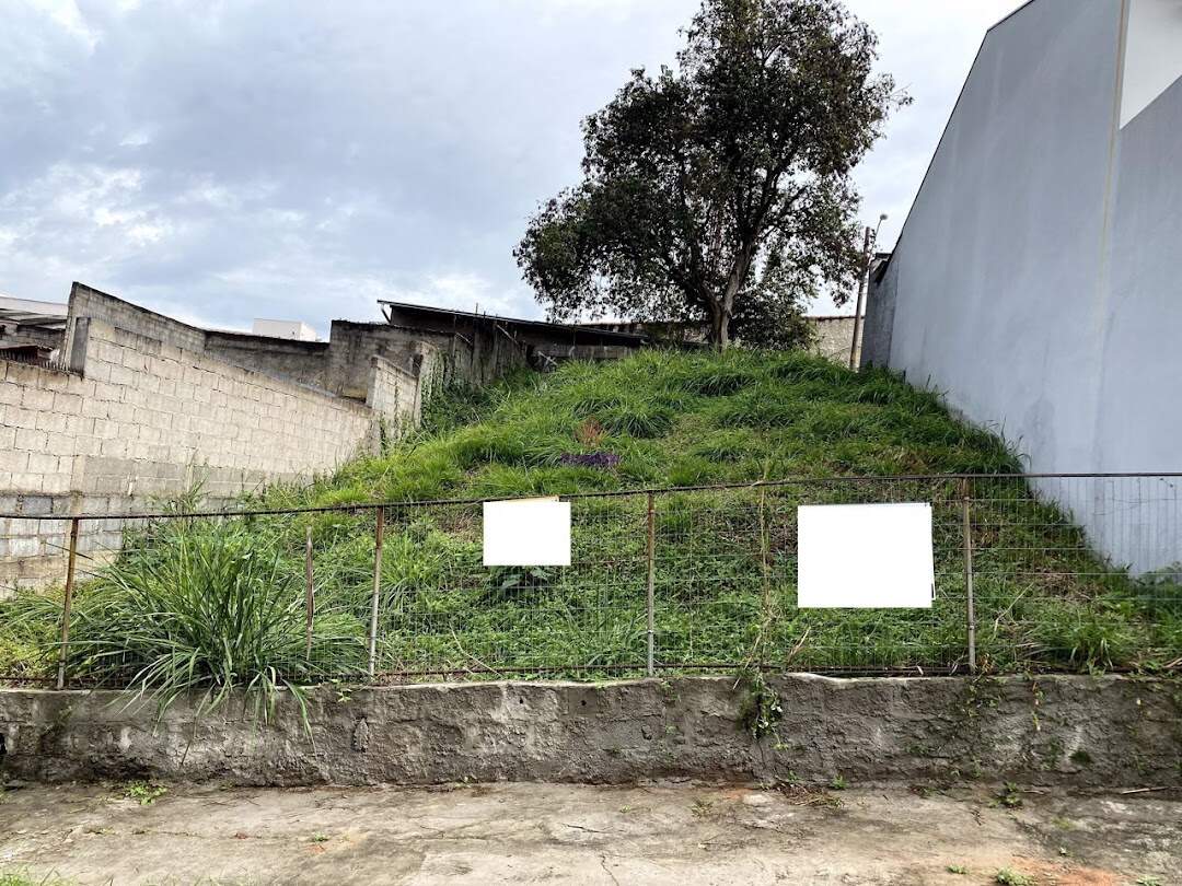 Terreno à venda no Parque Recanto do Parrilho: 
