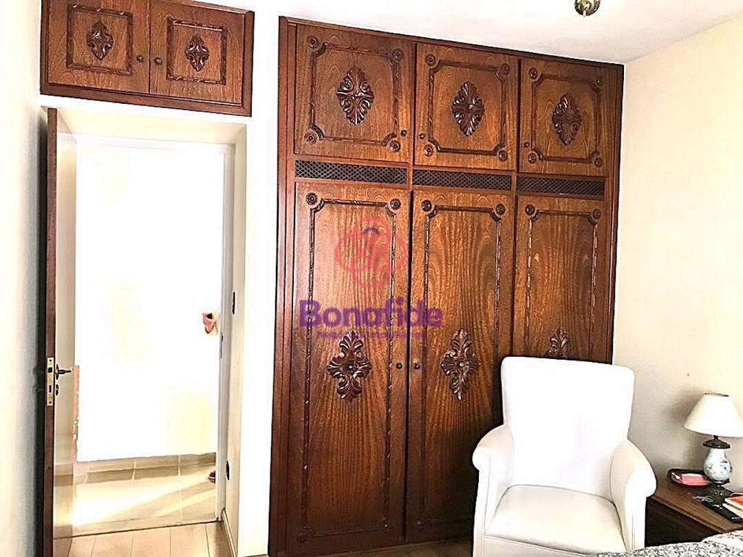 Casa à venda no Parque do Colégio: 