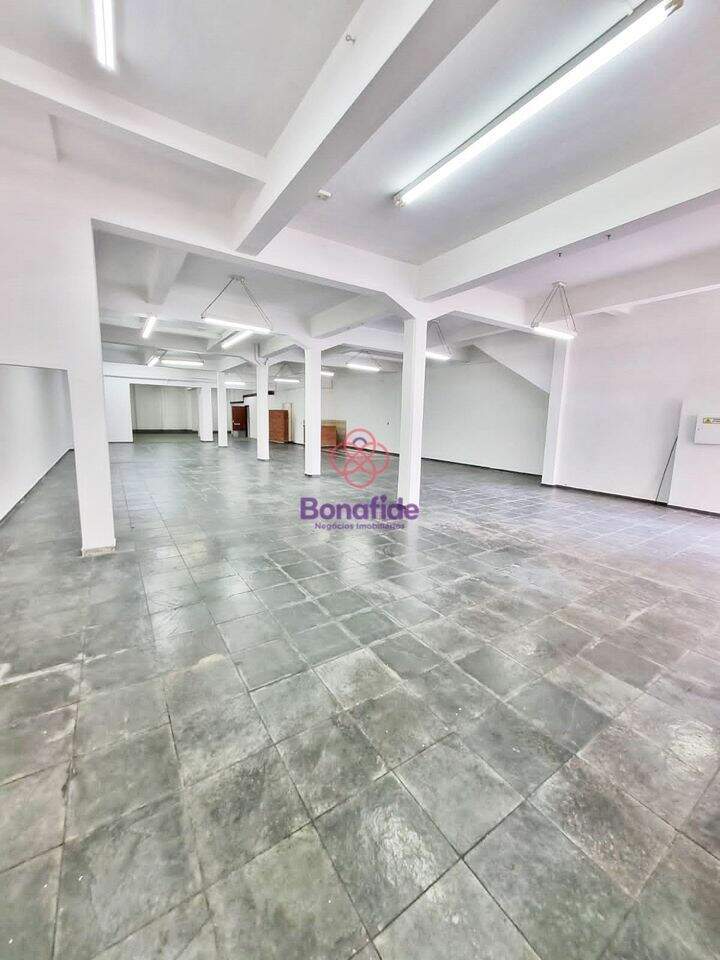 Salão à venda no Centro: 