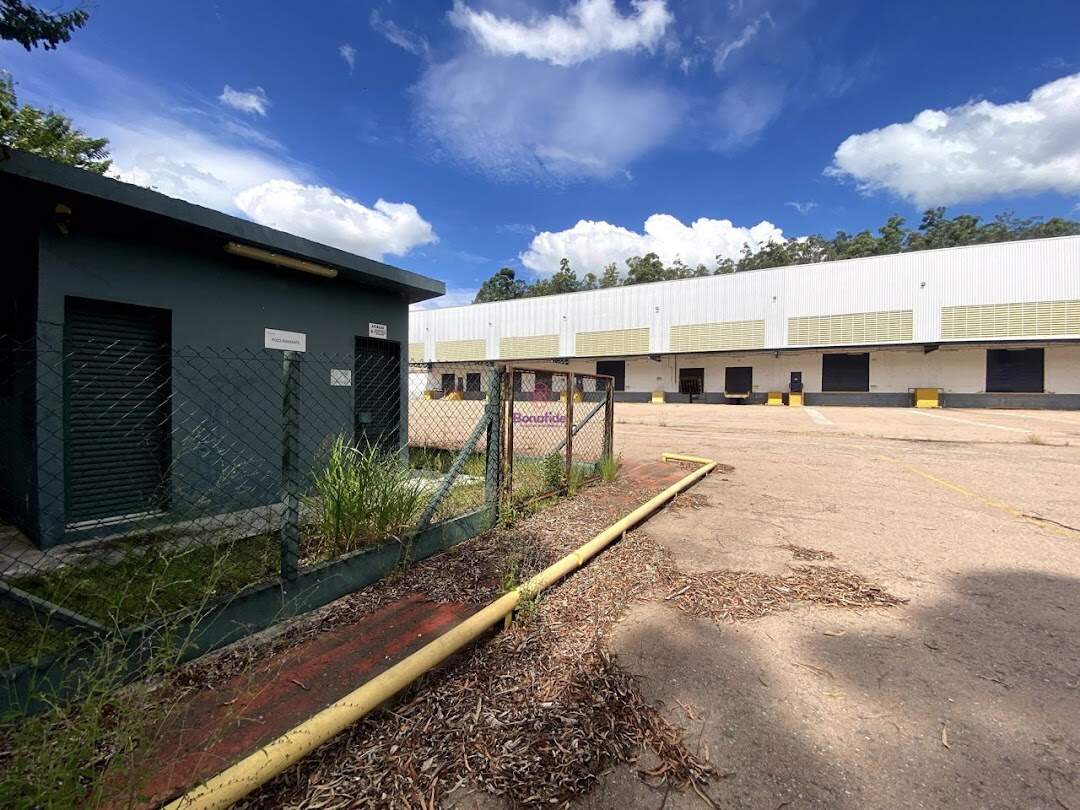 Área à venda no Medeiros: 