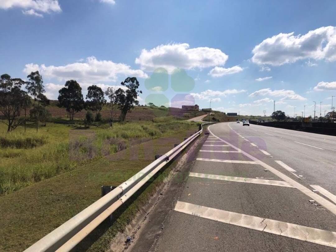 Área à venda no Distrito Industrial: 