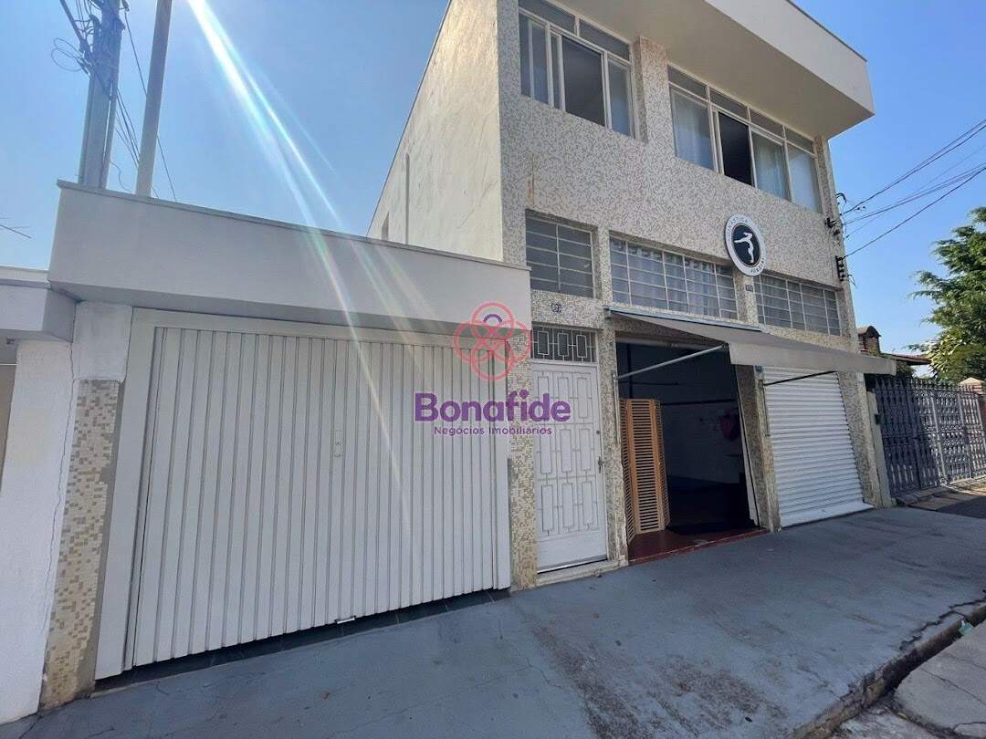 Casa à venda no Anhangabaú: 