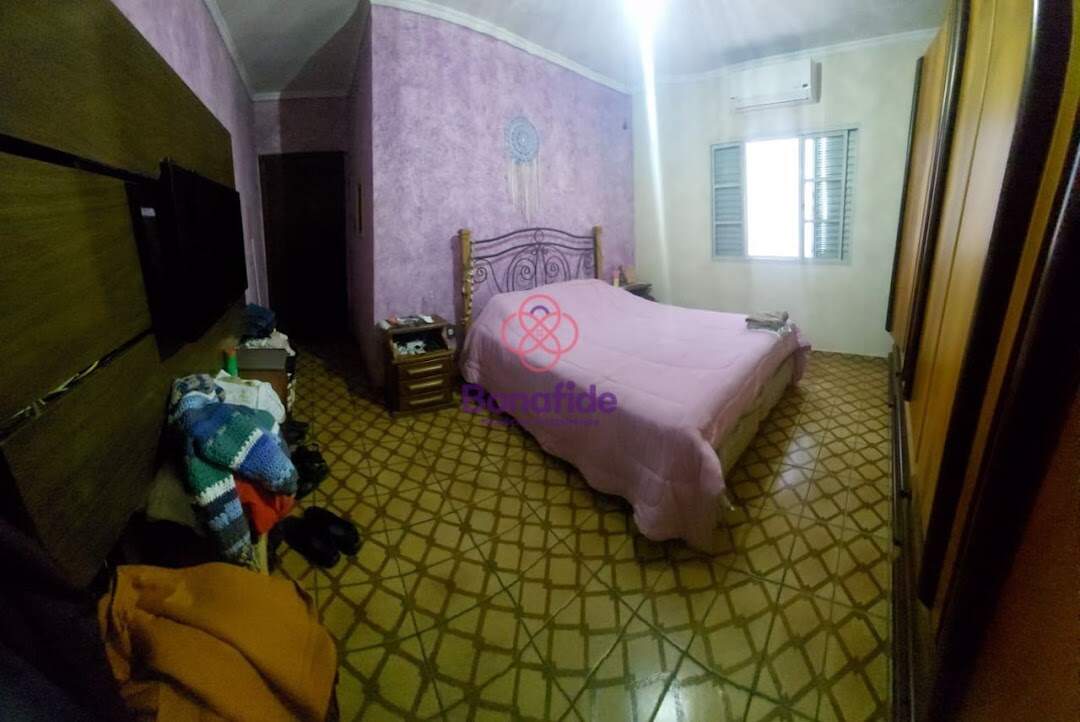 Casa à venda no Jardim Caçula: 