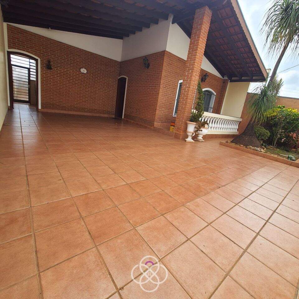 Casa à venda no Jardim Torres São José: 