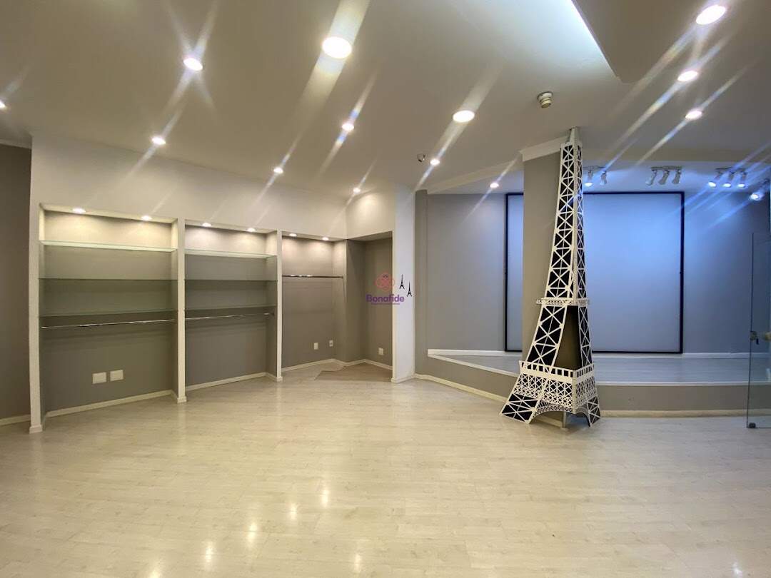 Sala à venda no Centro: 