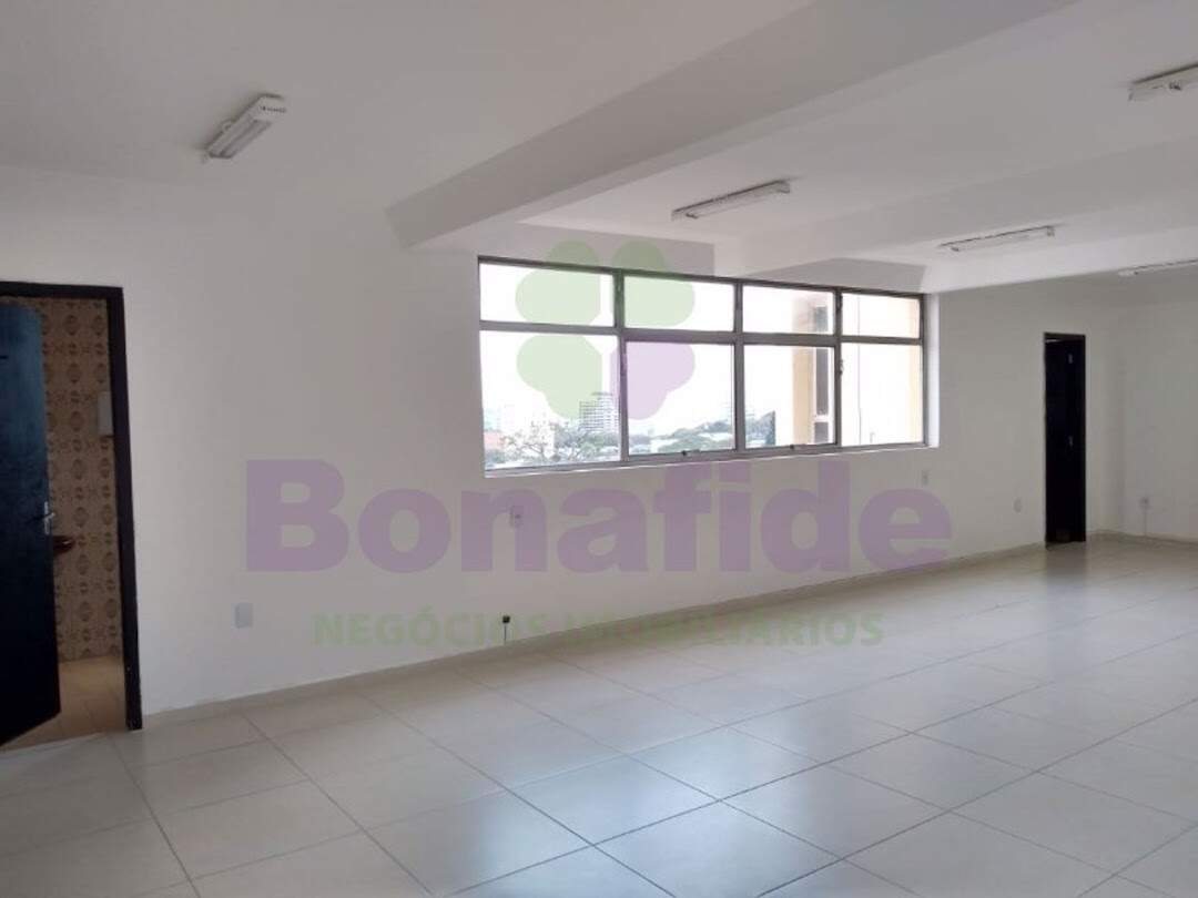 Sala à venda no Centro: 