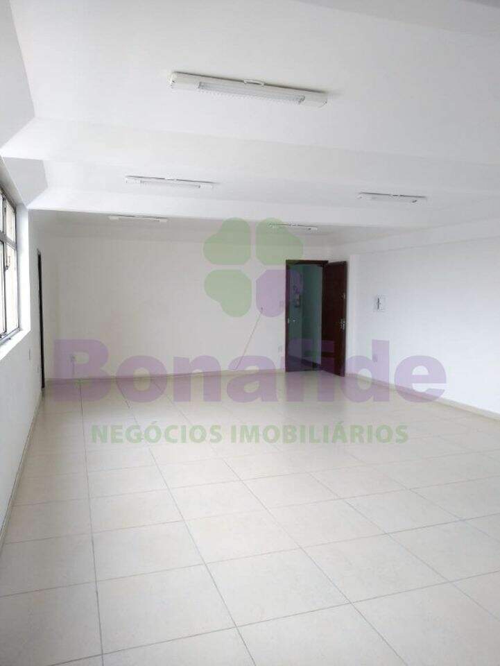 Sala à venda no Centro: 