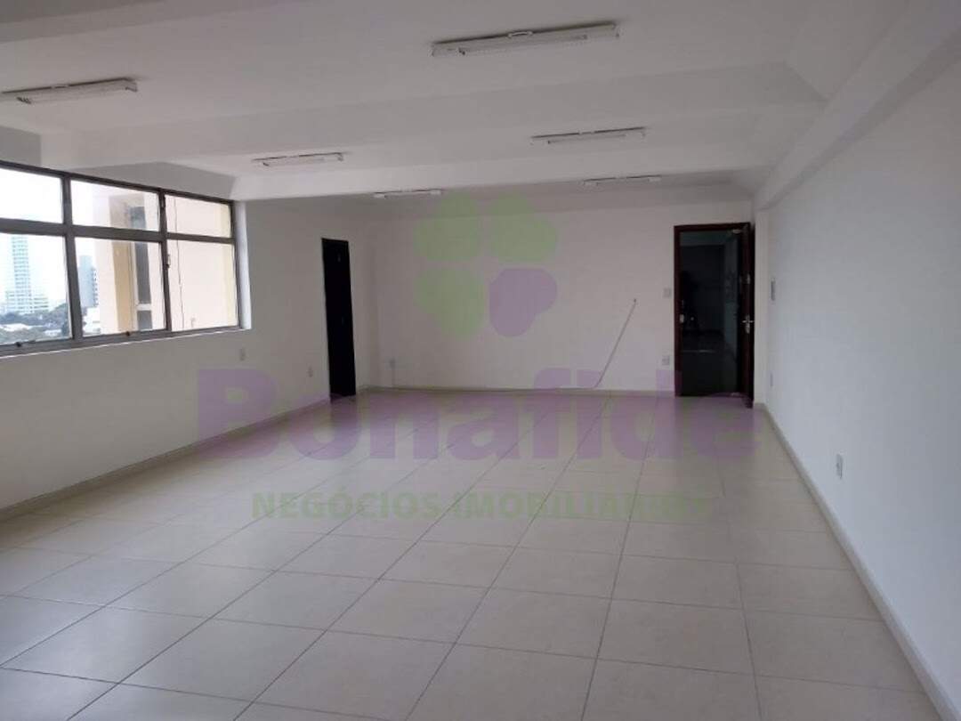 Sala à venda no Centro: 