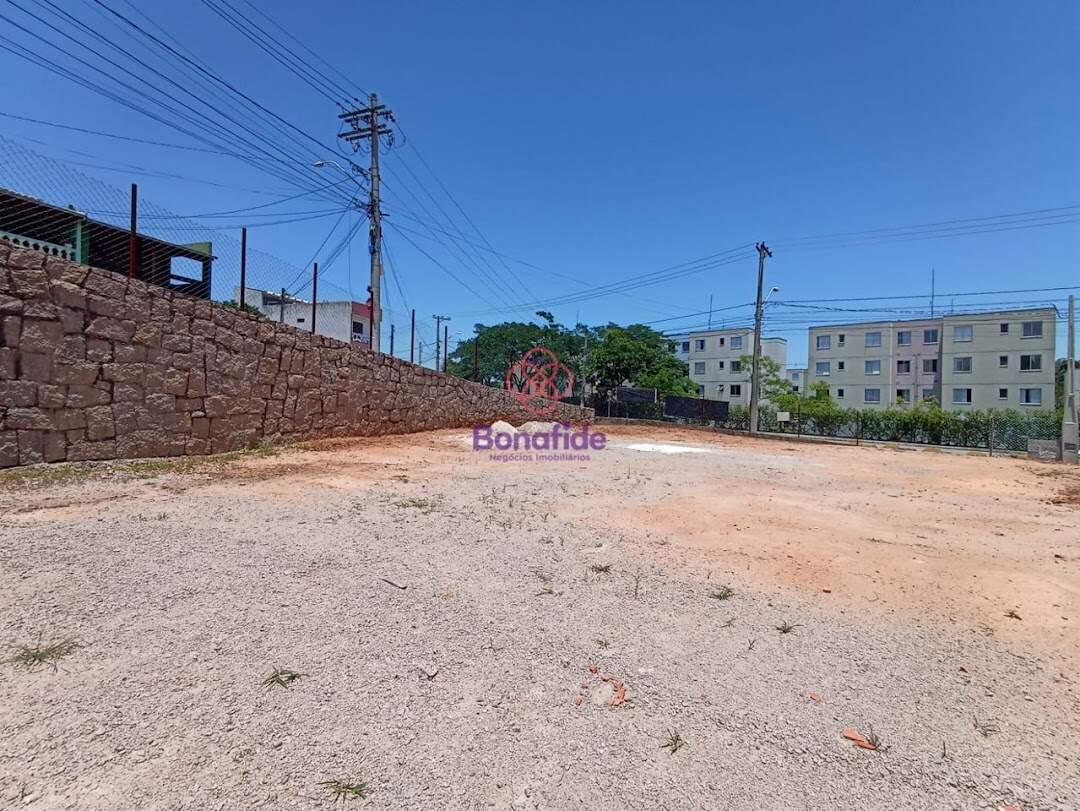 Terreno à venda no Fazenda Grande: 