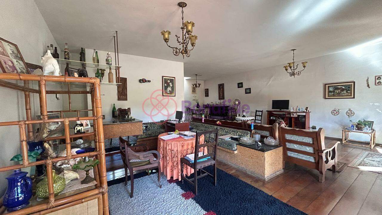 Casa à venda no Vila São João Batista: 