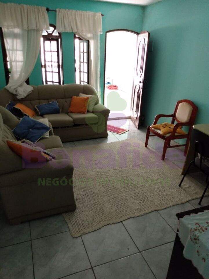 Casa à venda no Jardim Pitangueiras II: 