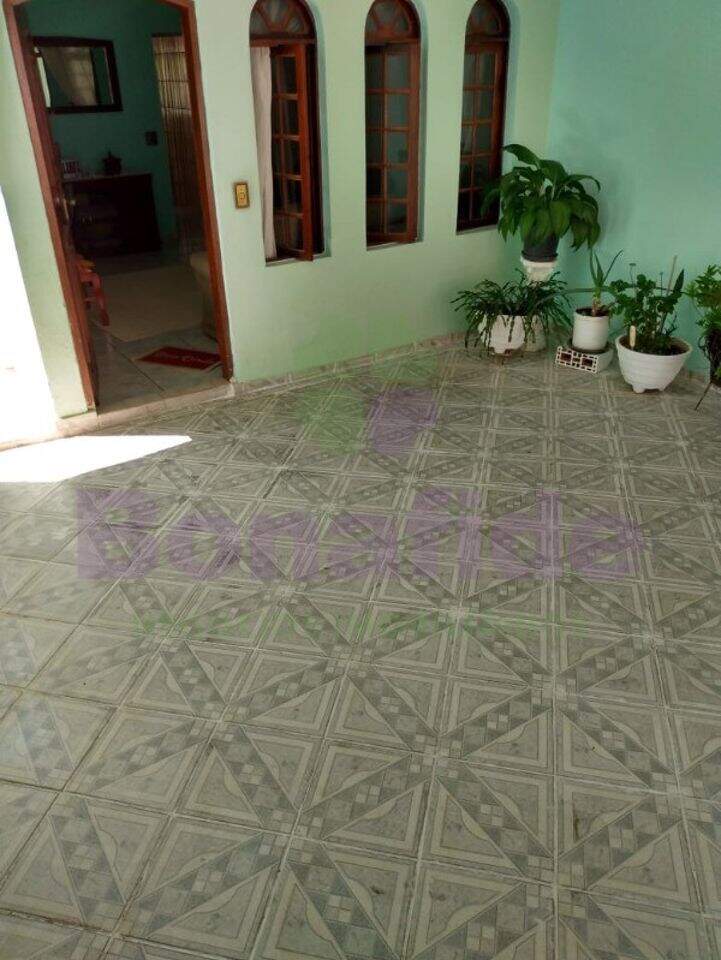 Casa à venda no Jardim Pitangueiras II: 