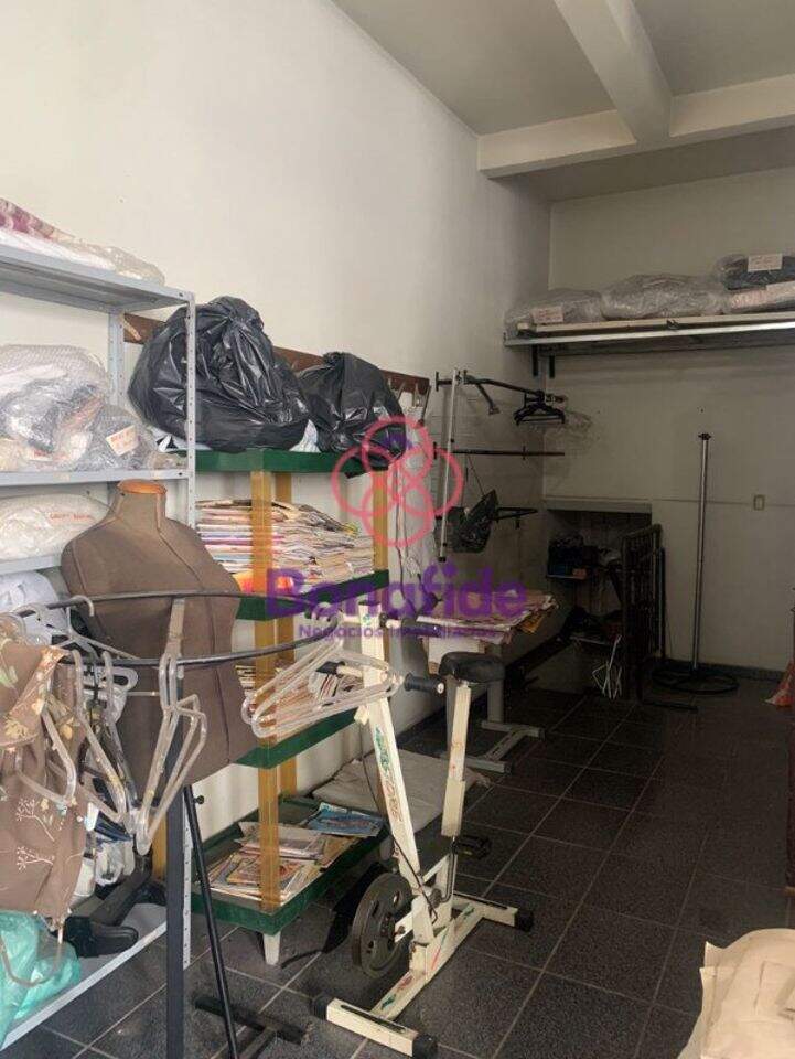 Salão à venda no Jardim Paris: 