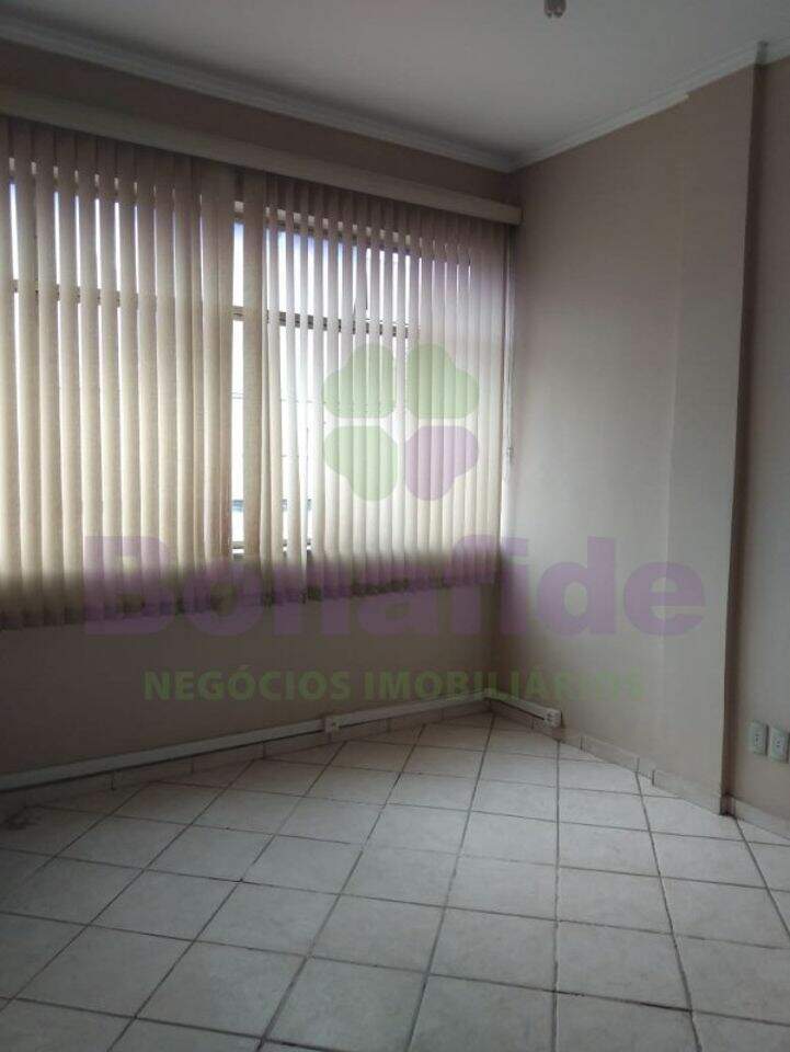 Sala à venda no Centro: 