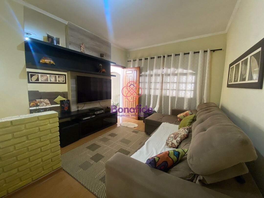 Casa à venda no Jardim Estádio: 