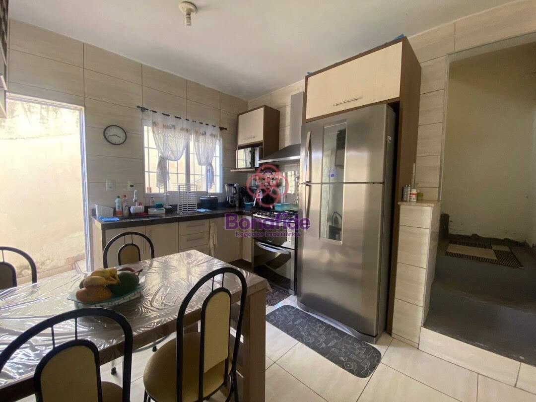 Casa à venda no Jardim Estádio: 