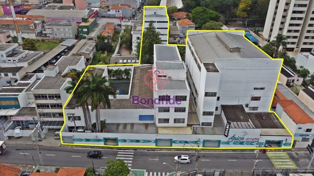 Prédio à venda no Centro: 