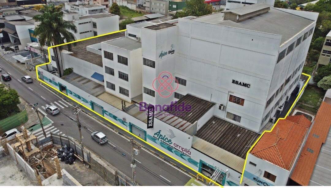 Prédio à venda no Centro: 