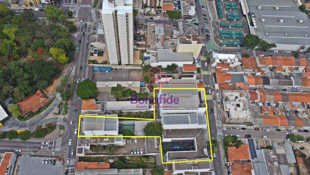 Prédio à venda no Centro: 