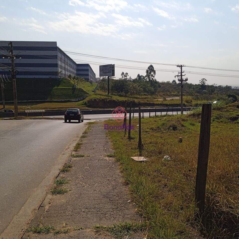 Área à venda no Medeiros: 