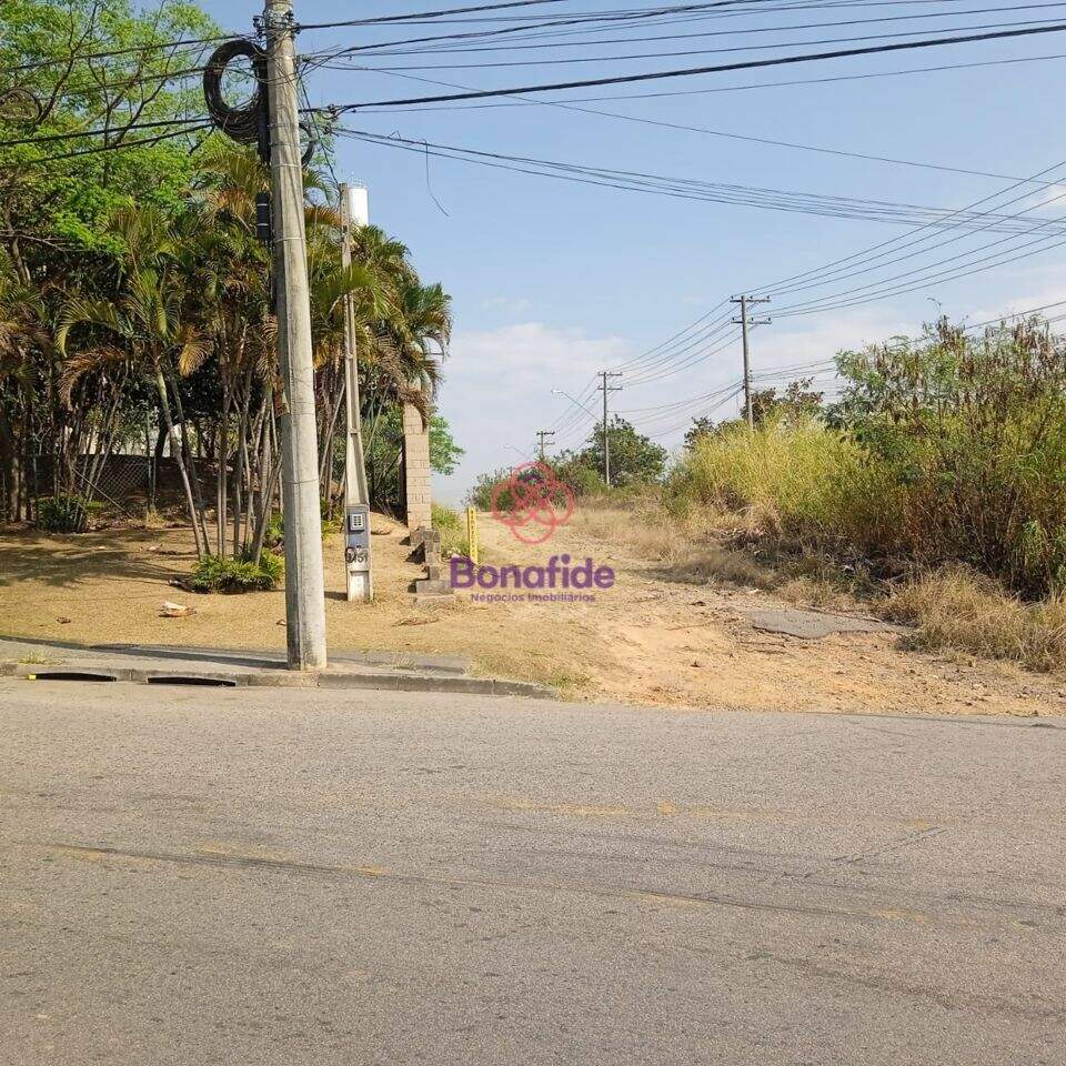 Área à venda no Medeiros: 