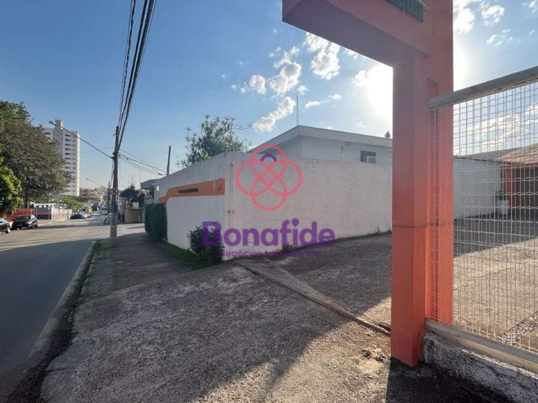 Casa à venda no Centro: 