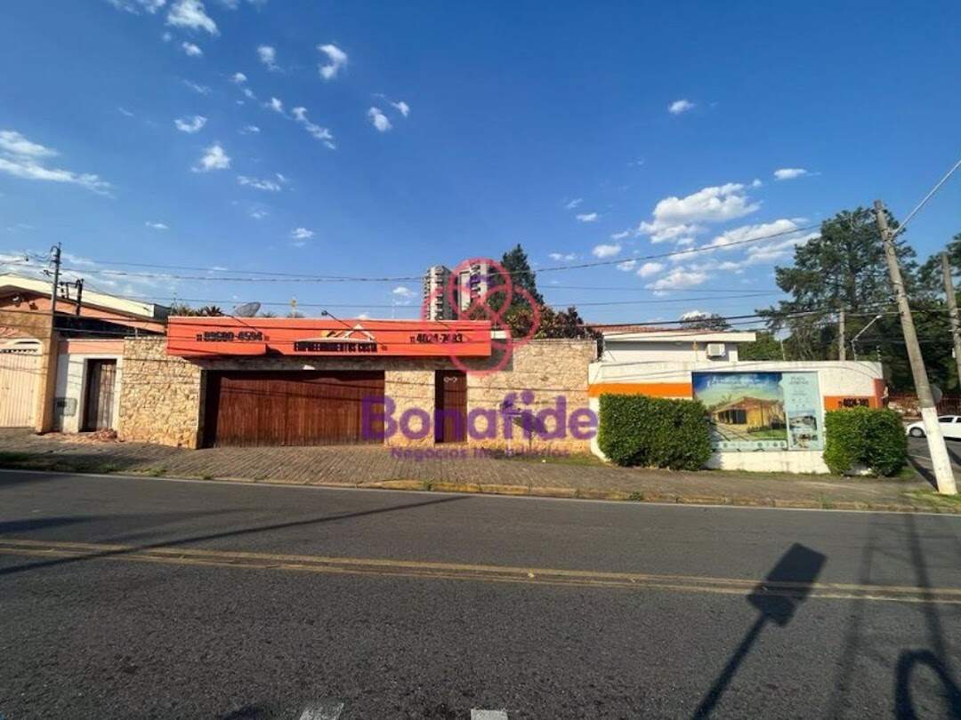 Casa à venda no Centro: 