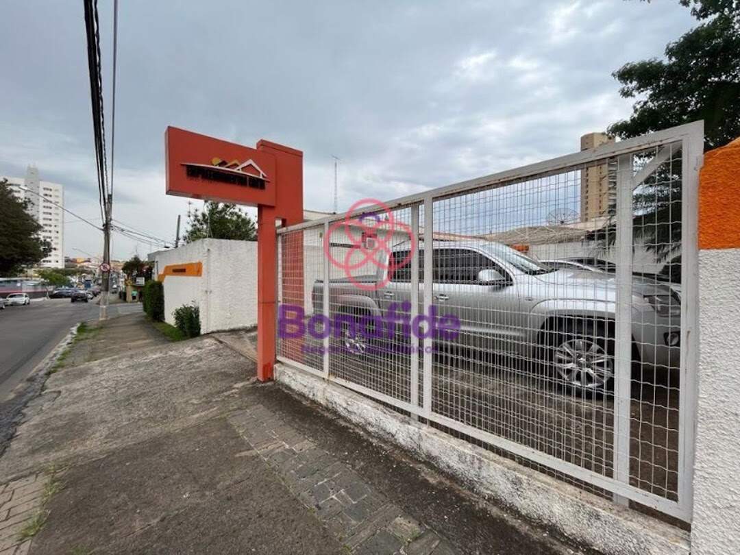 Casa à venda no Centro: 