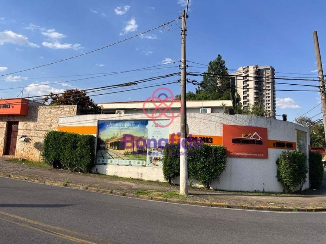 Casa à venda no Centro: 