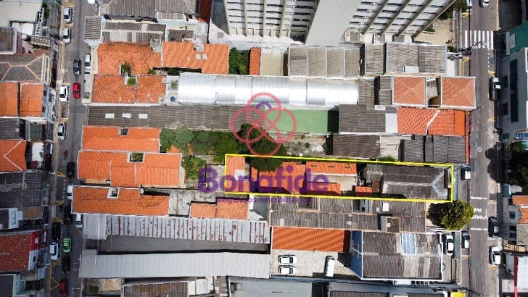 Casa à venda no Centro: 