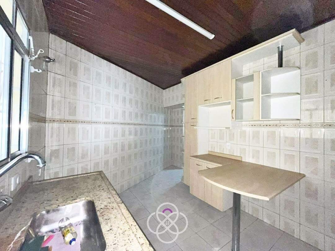 Casa à venda no Anhangabaú: 