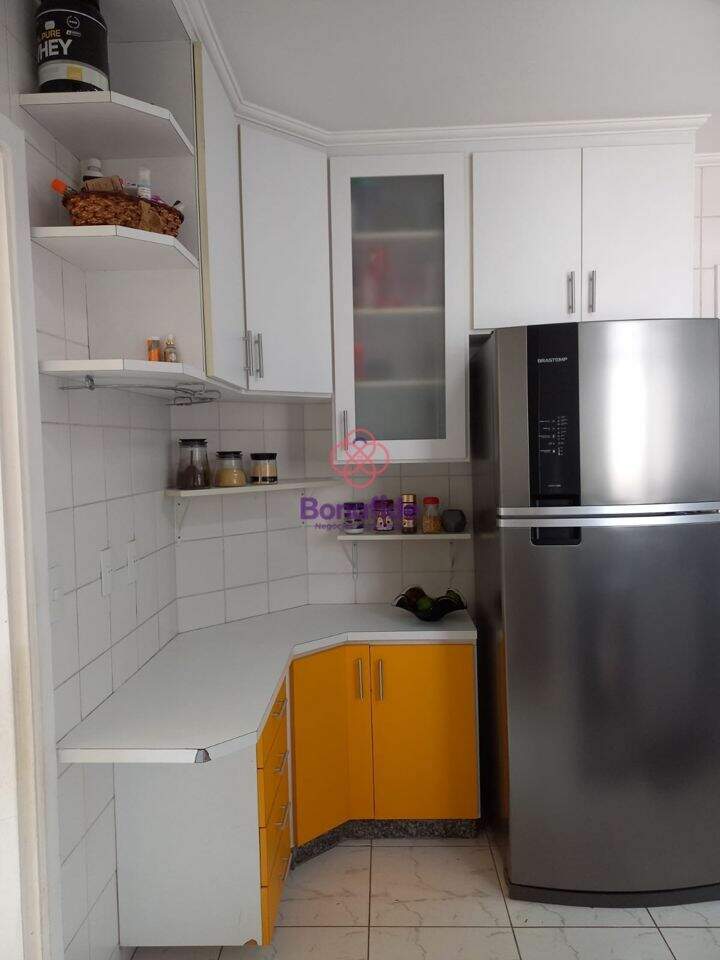 Apartamento à venda no Jardim Messina: 