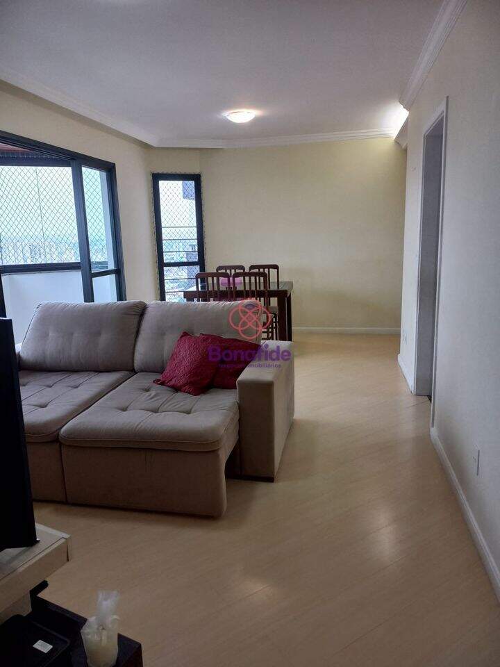 Apartamento à venda no Jardim Messina: 