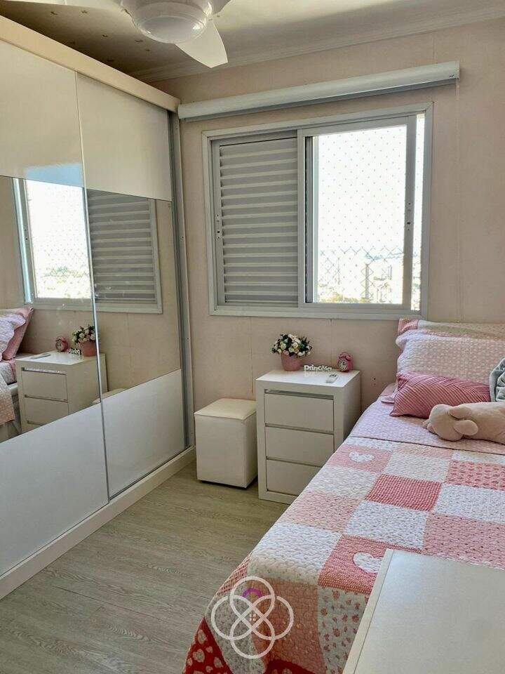 Apartamento à venda no Parque Residencial Nove de Julho: 