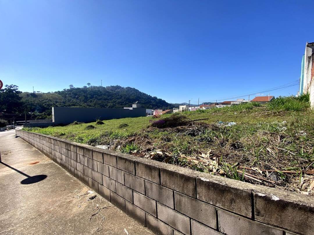 Terreno à venda no Jardim Marambaia II: 