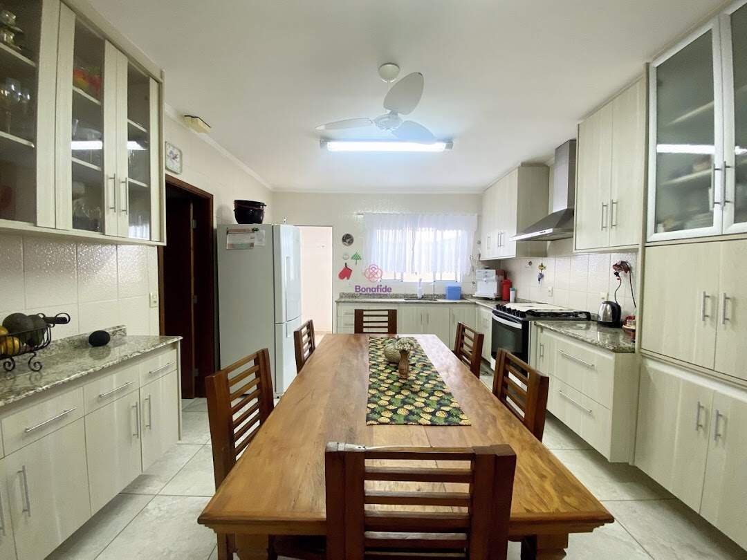 Casa à venda no Jardim Primavera: 