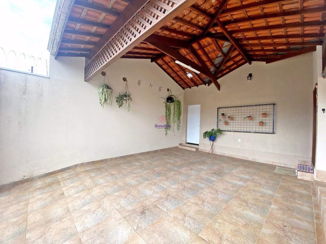 Casa à venda no Jardim Primavera: 