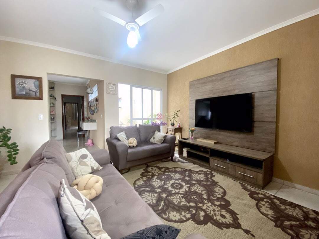 Casa à venda no Jardim Primavera: 